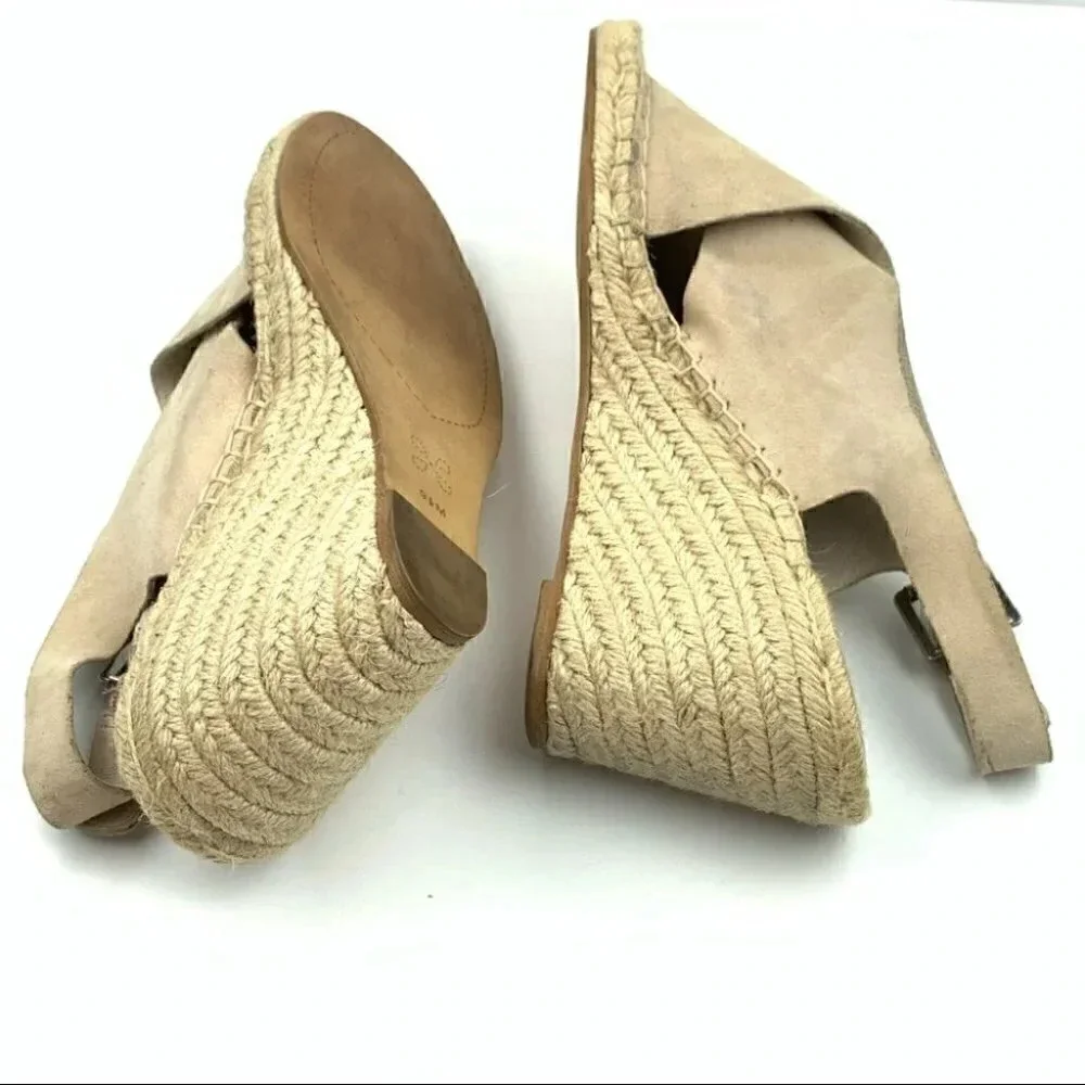 Caslon Espadrilles size 9.5 beige suede wedges
